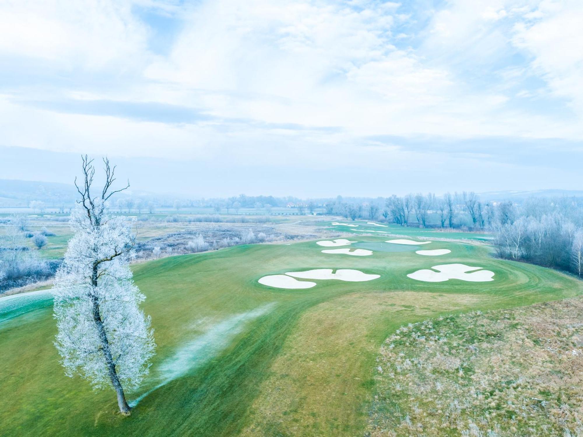 Zala Springs Golf Resort Zalacsany Ngoại thất bức ảnh