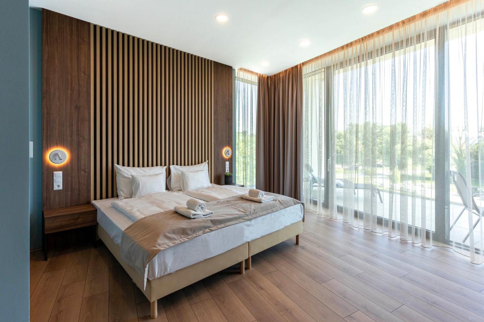Zala Springs Golf Resort Zalacsany Ngoại thất bức ảnh